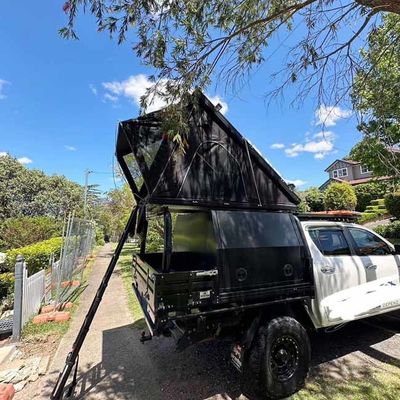 3-4 Person 4x4 Overland Hard Shell Tent Hard Side Roof Top Camper With Oxford Cloth