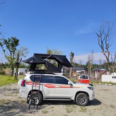Overland 4X4 RTT Z Rooftop Tent With 320G Polyester Cotton 2.3m Telescopic Ladder