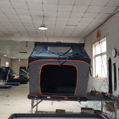 Aluminum Hard Shell Rooftop Tent 210x132x140cm 320G Polyester