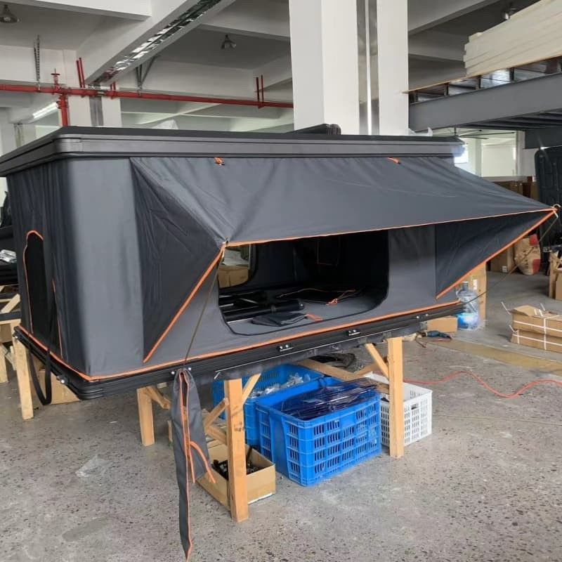 Rainproof 4X4 Lightweight Rooftop Tent Car Roof Folding Tent