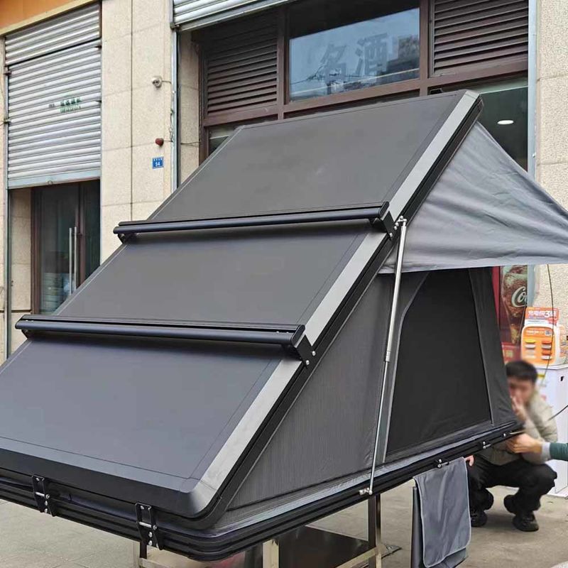 Custom Aluminum Hard Sided Rooftop Camper Suitable For 2-3 People
