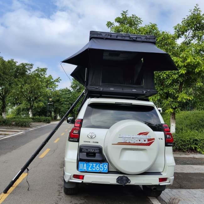 RTT Durable XL Roof Top Tent Hard Sided Rooftop Camper 2-3 Person